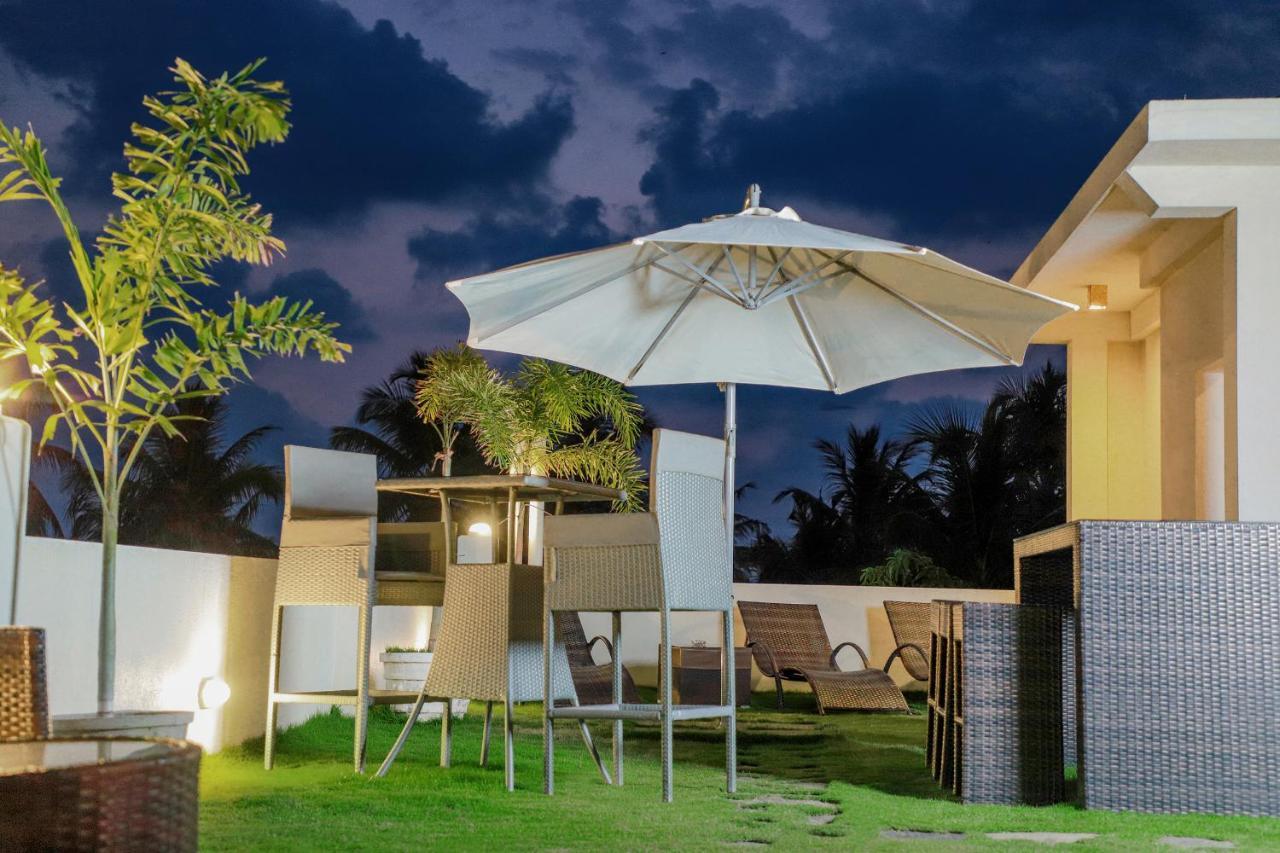 Blue Water Boutique Hotel Negombo Exterior photo