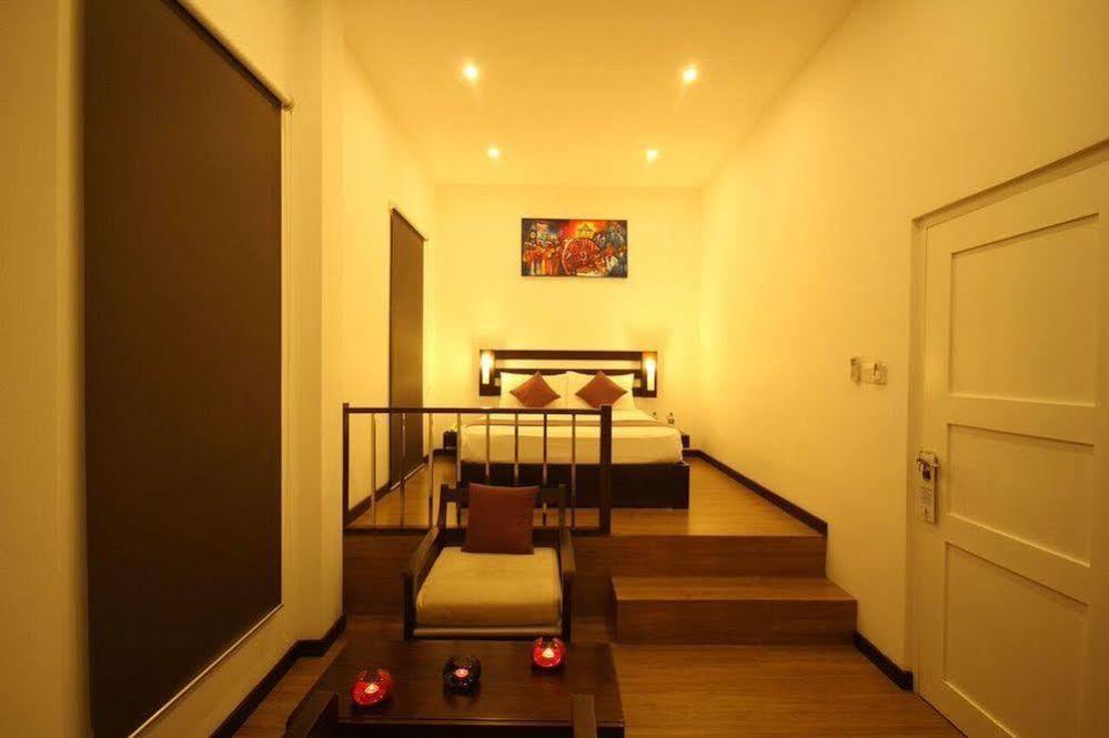 Blue Water Boutique Hotel Negombo Exterior photo